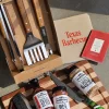 Set BBQ con utensilios, rubs y salsas estilo Texas
